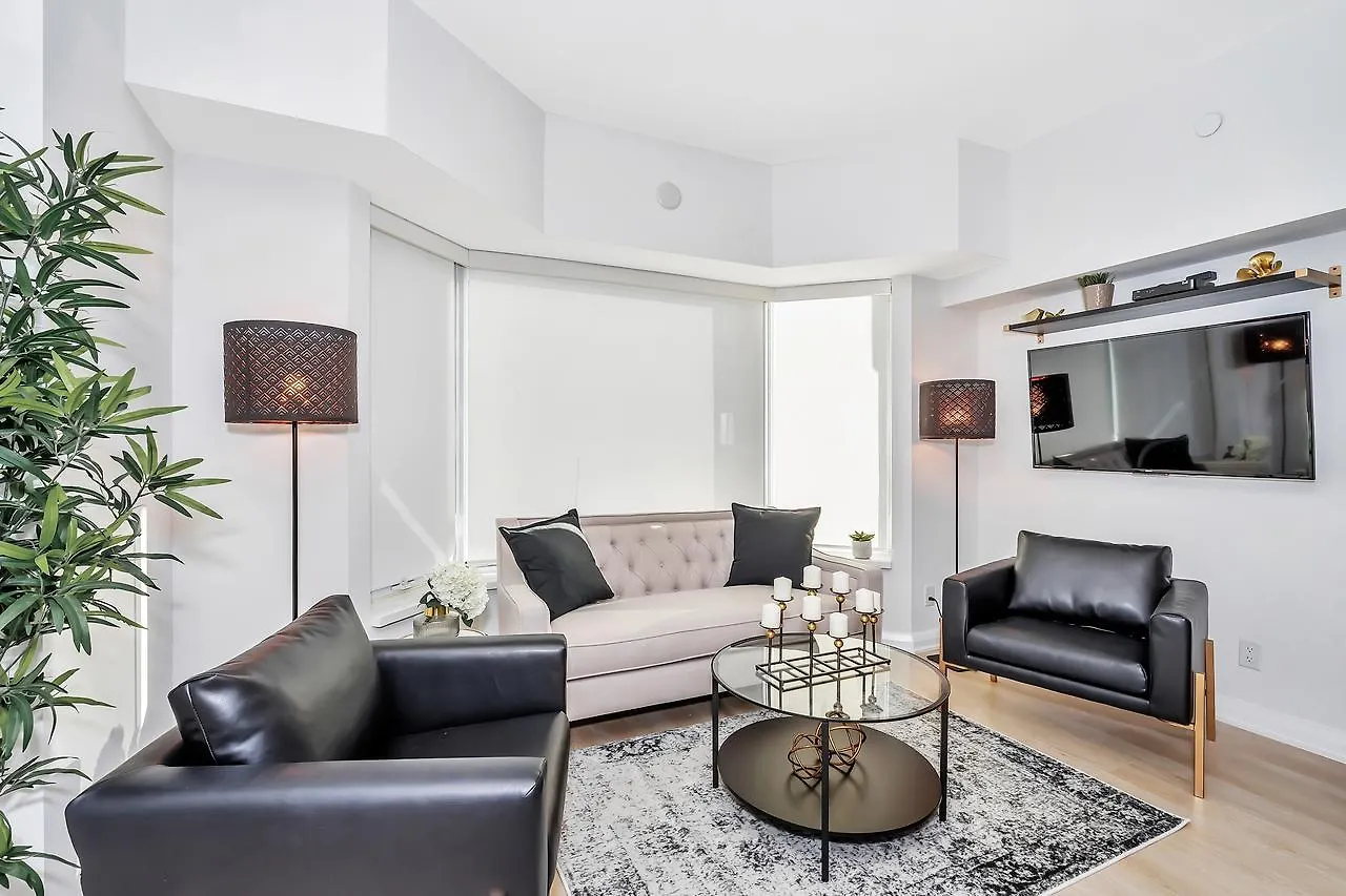 Classic & Trendy Yorkville Condo Toronto