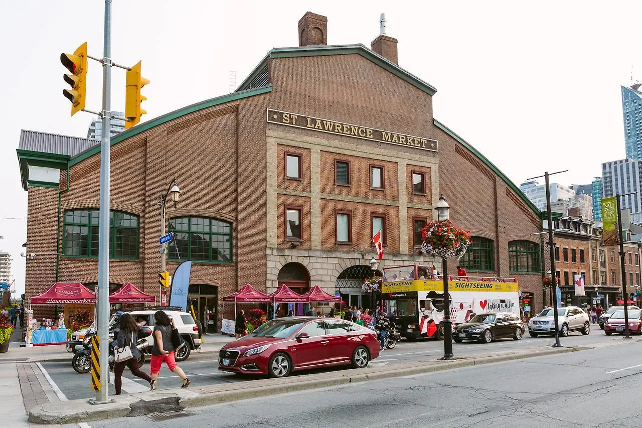 Classic & Trendy Yorkville Condo Toronto Canada