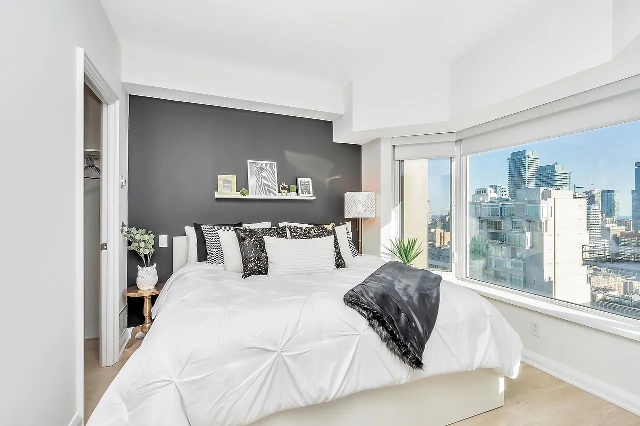 Classic & Trendy Yorkville Condo Toronto